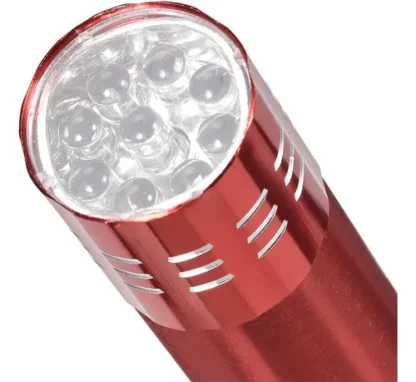 Mini Linterna Leds Metálica Potencia A Pila - Image 6